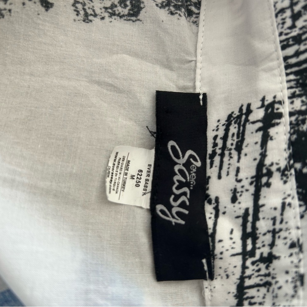 Abstract Print Button-Up Dress - Picture 8 of 9